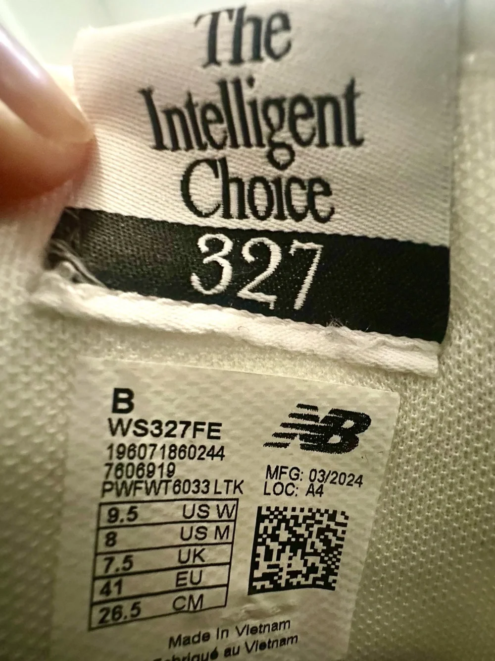 New Balance Women’s 327 Shoes